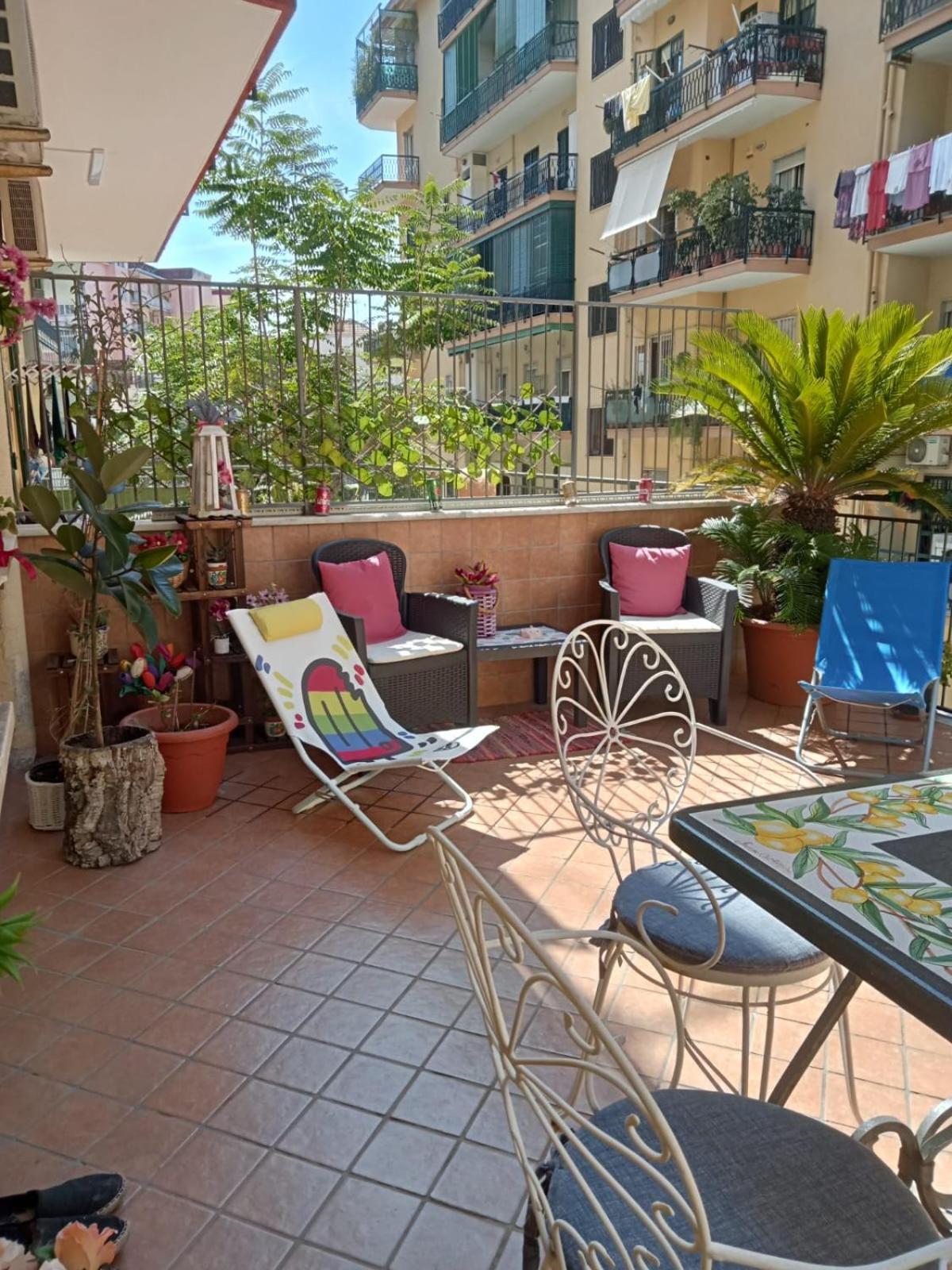 La Terrazza Di Monica & Teresa Bed & Breakfast Portici Exterior photo
